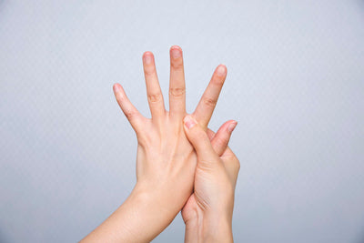 Press to de-stress: Easy acupressure techniques - Press to de-stress: Easy acupressure techniques