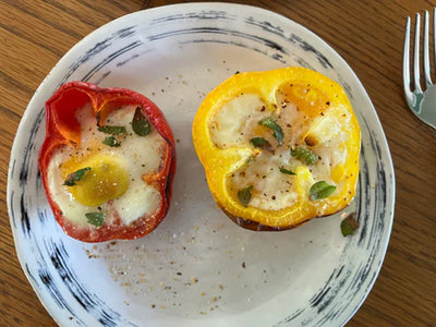 Best Baked Eggs in Pepper Cups, Video - Best Baked Eggs in Pepper Cups, Video