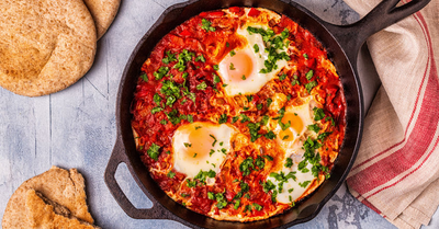 Poached Eggs in Tomato Sauce with Chickpeas - Poached Eggs in Tomato Sauce with Chickpeas