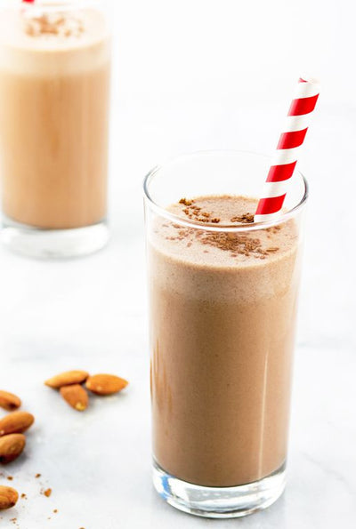 Chocolate-Almond Smoothie - Chocolate-Almond Smoothie